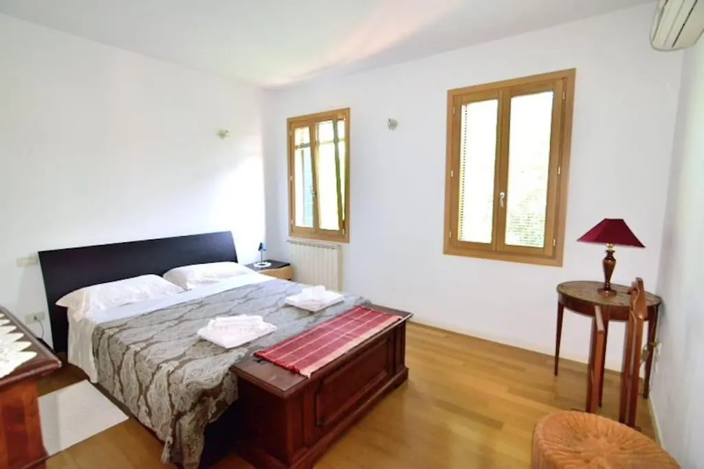 Savorgnan Tricamere Con Terrazza Venice Apartment